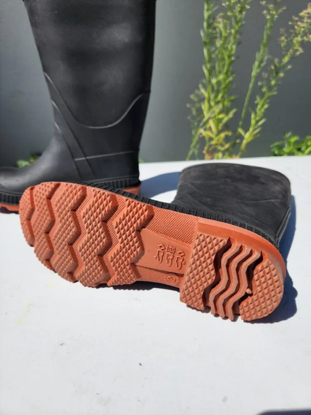 Kid's Juniors Rain Boot Rubber Rainboots Size 2 Unisex Black Excellent